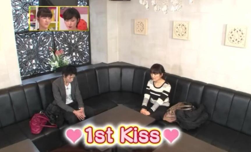 《kiss5次》相亲综艺游泳池在线观看｜女嘉宾拒绝男嘉宾的接吻，舆论热议